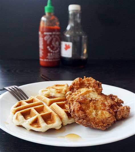 Easy Buttermilk Fried Chicken And Waffles Bijoux And Bits