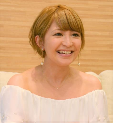 【エンタがビタミン♪】矢口真里、スマホで息子を撮りながらテレビのクイズ番組に答える姿に夫が「必死すぎやろ」 Techinsight（テック