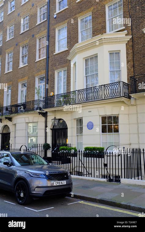 Former Home Of John Lennon At 34 Montagu Square London Uk Stock Photo