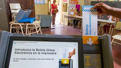 Para Practicar En Diferentes Puntos De La Ciudad Instalarán Máquina De Voto Electrónico La