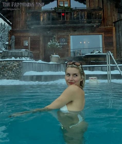 Lena Gercke Sexy In New Year S Bikini 3 Photos The Fappening