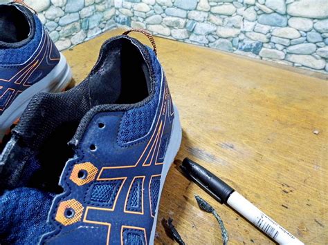 Кроссовки Asics: ремонт порванной подкладки на пятке | Пикабу