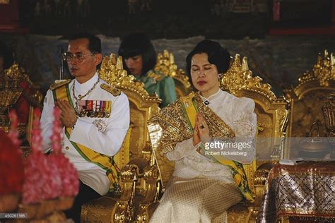 King bhumibol adulyadej and queen sirikit of thailand thailand – Artofit