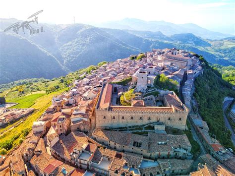 Montalbano Elicona Un Voucher Ai Turisti Per Il Rilancio Dell Economia