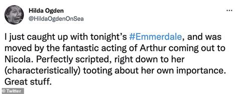 Emmerdale Fans Moved As Arthur Comes Out As Gay Daily Mail Online
