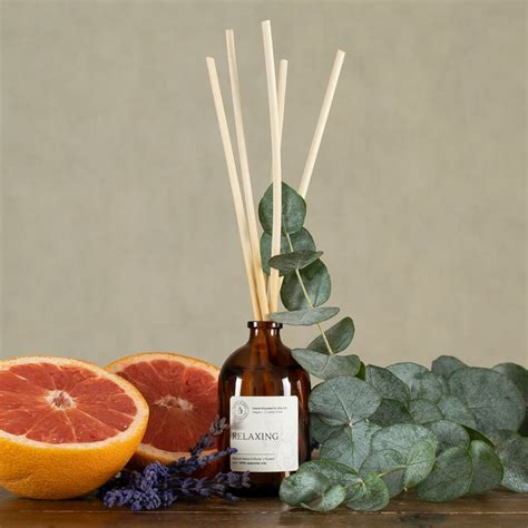 Lemongrass And Basil Natural Reed Diffuser Calming Snug Scent®