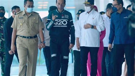 Jokowi Tidak Ikut Parade Pebalap Motogp Mandalika Otosport Trenoto