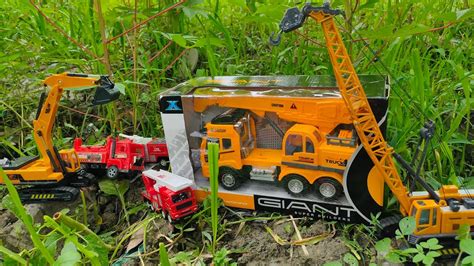 Unboxing Truk Excavator Besar Mobil Polisi Truk Pemadam Crane Beko