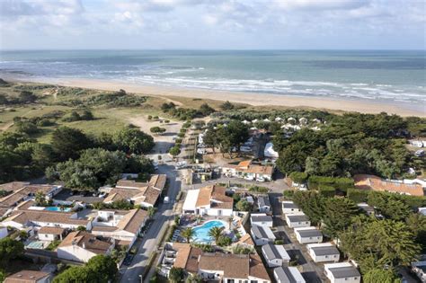 Campsites Ile De Ré 4 And 5 Stars With Water Park Campingsluxury