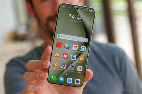 Huawei Pura 70 Ultra Hands On Review Software And Performance Camera