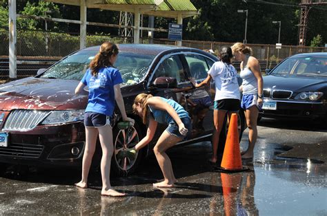 Slideshow Blue Wave Cheerleading Car Wash Darien Ct Patch