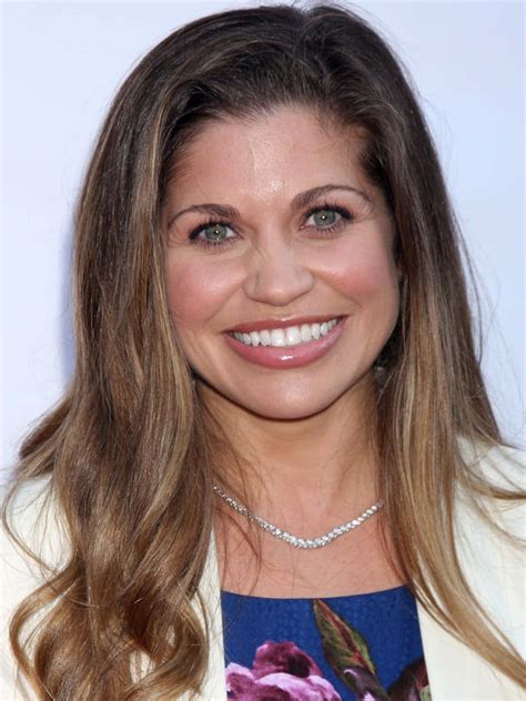 Download Danielle Fishel 1080 X 1440 Wallpaper Wallpaper