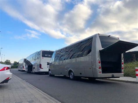 Przewóz osób Kraków wyjazdy firmowe m bus pl wynajem busów i