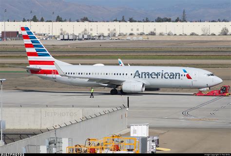 N957NN | Boeing 737-823 | American Airlines | Paul Brito | JetPhotos