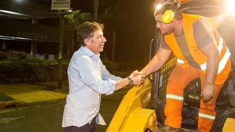 San Isidro El Intendente Posse Supervis Obras En El Principal