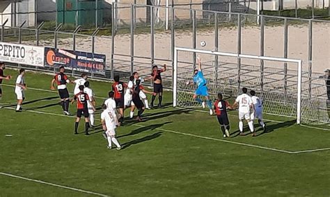 ECCELLENZA Jesina e Vigor Senigallia per il primo hurrà Lo sport