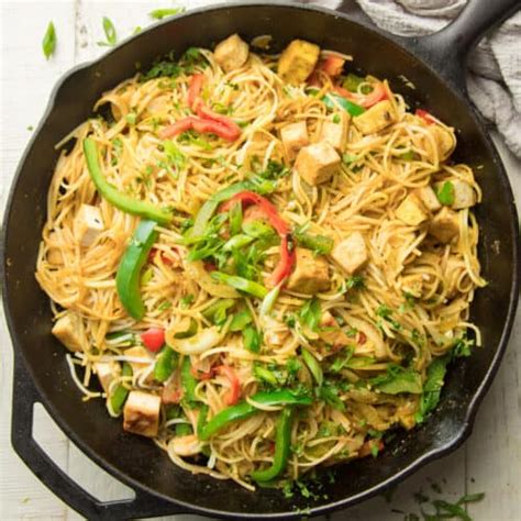 Vegan Singapore Noodles With Tofu Connoisseurus Veg