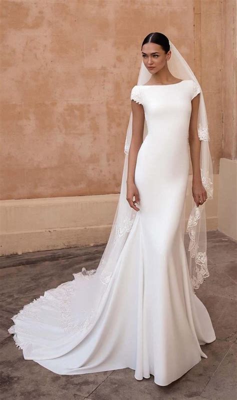 30 Elegant Simple Wedding Dresses 2024 Tips Faqs DPF