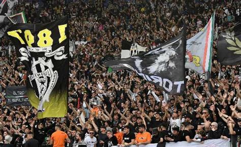 Juventus i tifosi Napoli ma che roba è Perché nessuno ne parla