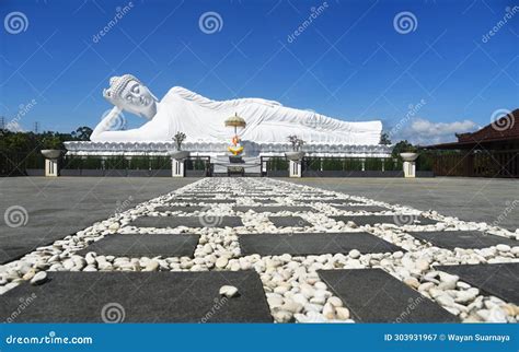 Beautiful Big And Famous Statue Of Laying Budha At Vihara Dharma Giri