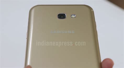 Samsung Galaxy A7 (2017) review: Premium design, great camera ...