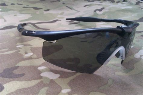 Продаю активные наушники MSA Sordin и баллистические очки Oakley M Frame