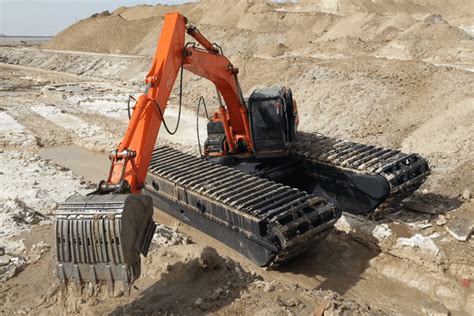 AE300 Floating Amphibious Excavator | Amphibious Excavator