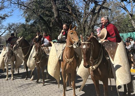 El gobernador Gustavo Sáenz y el intendente Manuel Saravia presidieron