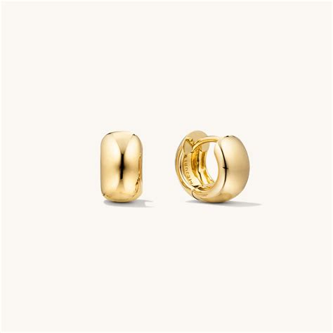 Chunky Gold Huggie Hoops Mejuri Huggies Earrings Gold Vermeil