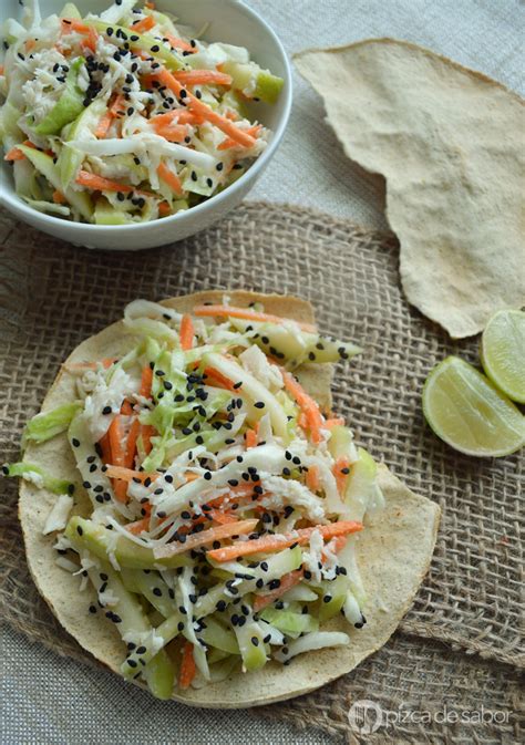 Ensalada De Pollo Con Col Repollo Y Manzana Pizca De Sabor