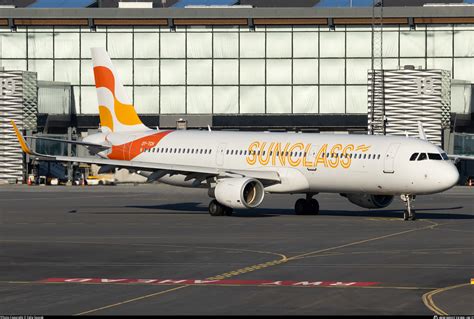 OY TCH Sunclass Airlines Airbus A321 211 WL Photo By Felix Sourek ID