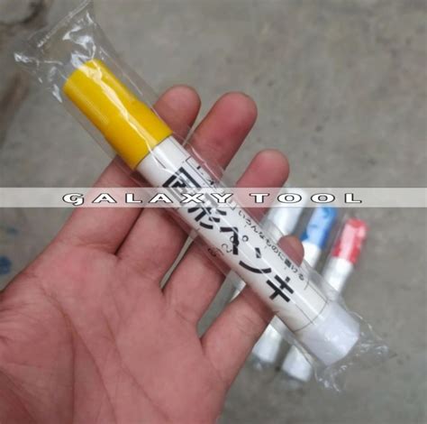 Solid Marker Sakura Spidol Penanda Besi Permanen Warna Kuning Made In