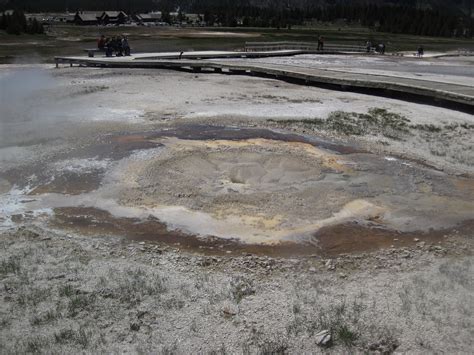 Big Anemone Geyser Afternoon 1 June 2013 11 Geysers Are Flickr