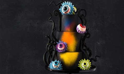 23 Spooktacular Halloween Cake & Cupcake Designs | Craftsy