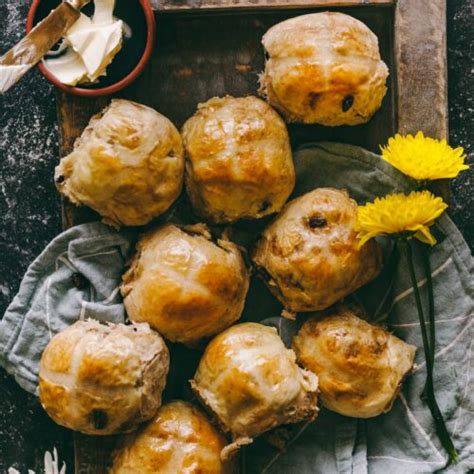EGGLESS Hot Cross Buns EASTER TREAT Playful Cooking