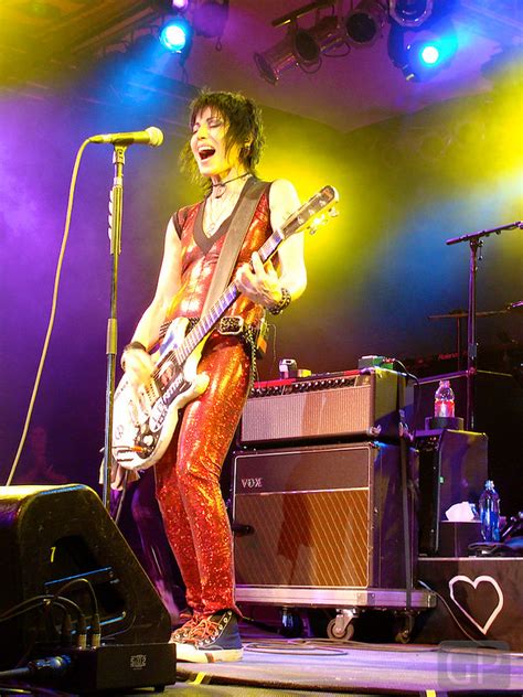 Tips for Joan Jett guitar tone? | The Gear Page