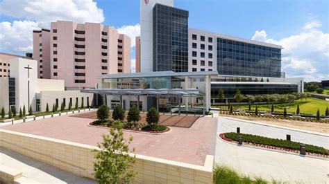 Saint Francis Hospital receives top ranking in state by U.S. News ...