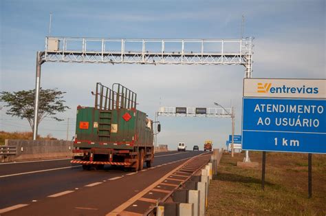 Sp Tem Sistema Que Permite Pesagem De Caminh Es Em Movimento Nas