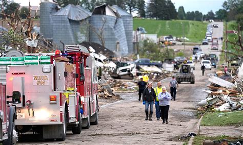 Tornado Kills Multiple People In Iowa Gulftoday