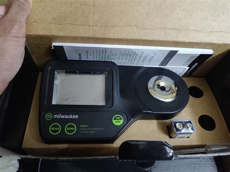 Digital Milwaukee Refractometer Model Name Number Ma At Rs