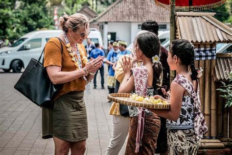 Keramahtamahan Sebagai Bagian Dari Iman GKI Pondok Indah