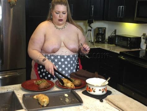 Big Booty Blonde BBW Cooking Show Pics XHamster