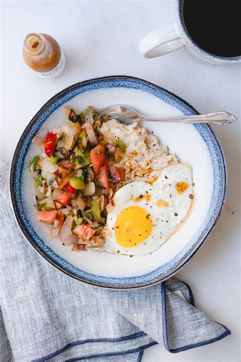 Breakfast Oatmeal With Eggs