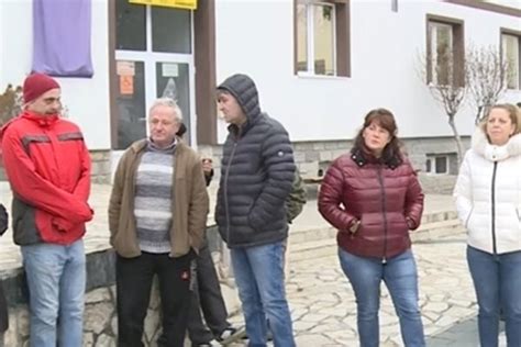 Протест в град Добринище срещу застрояване на част от гората