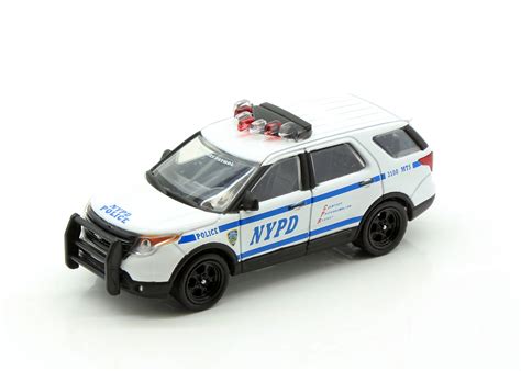 Incredible Mini Garage Ford Explorer 2015 Nypd 164 Greenlight