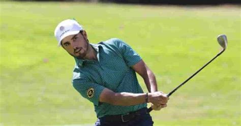 Abraham Ancer Firma Ronda Sin Errores Y Se Mete En El Top Del Rbc