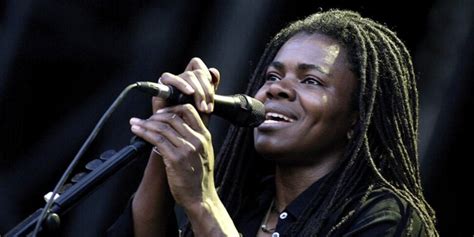 Tracy Chapman Fa La Storia Con Fast Car Dopo 35 Anni Premiata Ai