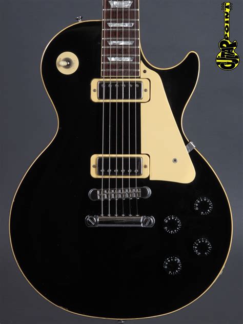 1982 Gibson Les Paul Deluxe – Ebony – GuitarPoint