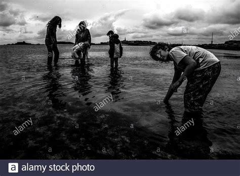 Plage De Pluie Hi Res Stock Photography And Images Alamy