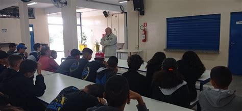 Polícia Civil faz palestra sobre Bullying e Violência em ambiente